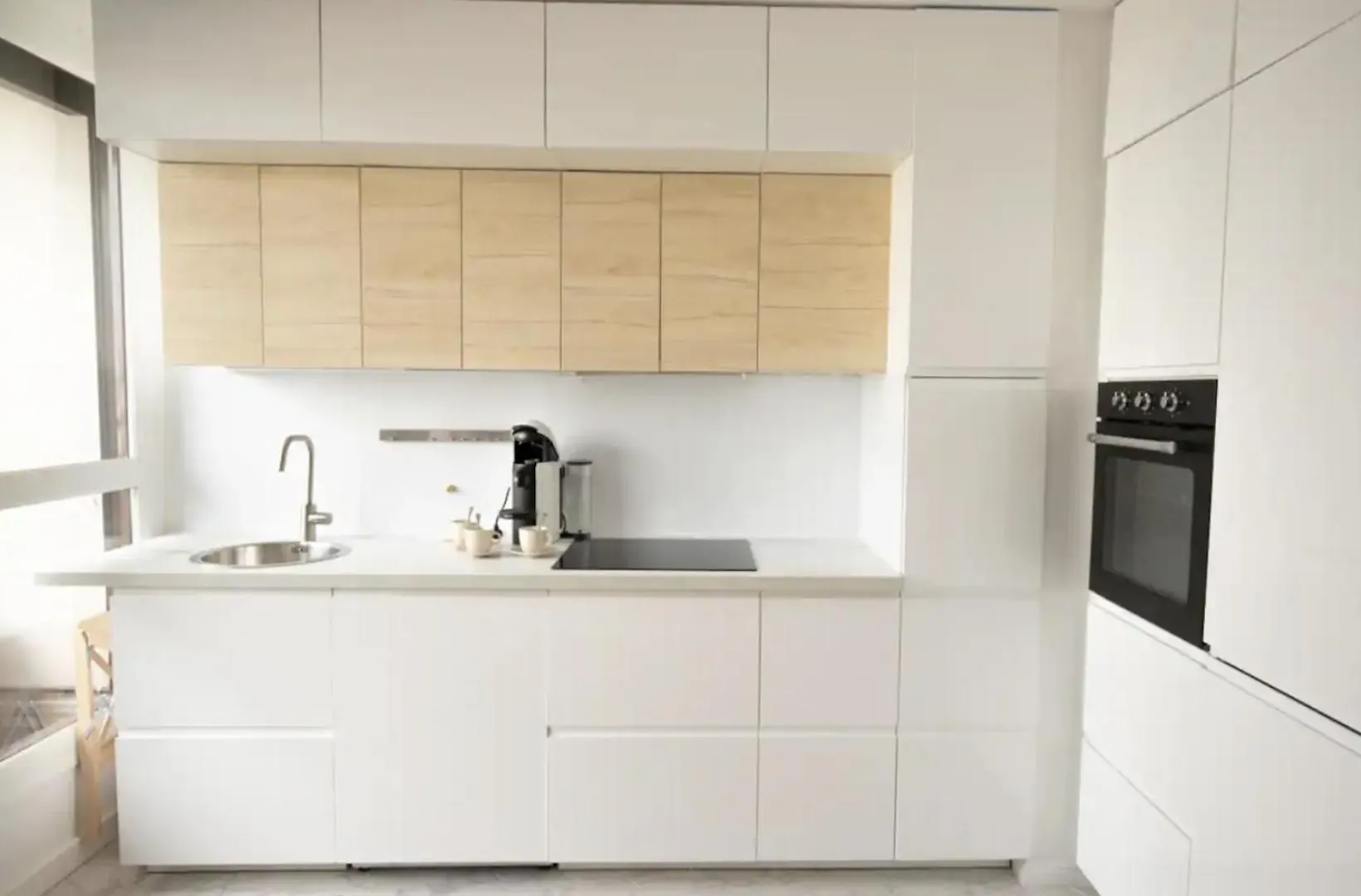 Stylish 2-Bedroom Apartment With Terrace & Parking Near Bercy Arena París